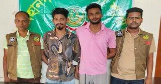 রাজশাহী মহানগরীতে ছিনতাইয়ের প্রস্তুতিকালে দুই যুবক গ্রেপ্তার